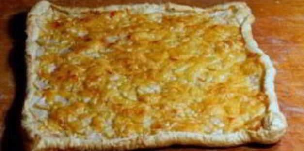 выпечка из слоеного теста в духовке