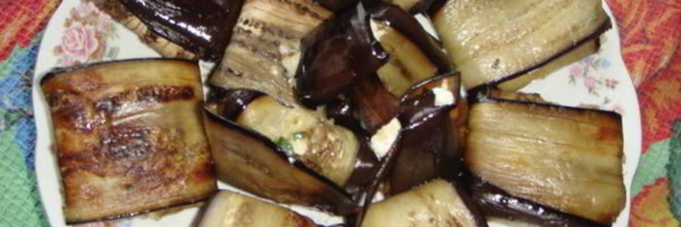 Запеченные конвертики из баклажанов