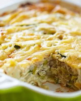 Капустная запеканка с мясом и овощами