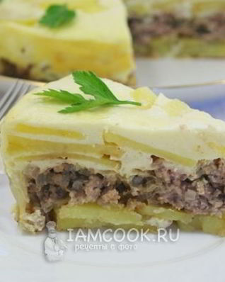 Картофельная запеканка с фаршем в мультиварке