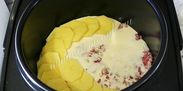 картофельная запеканка с фаршем в мультиварке