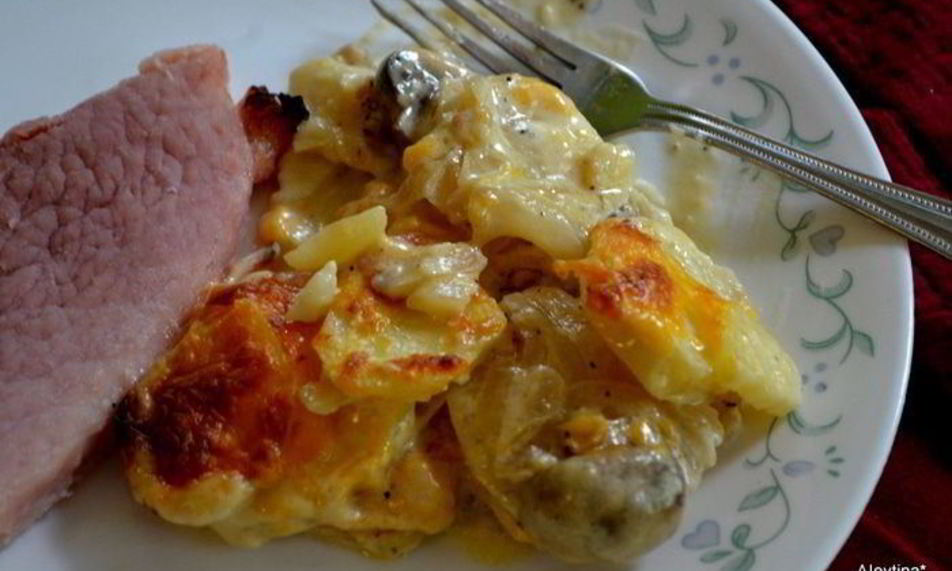 Рецепт картофельная запеканка с грибами и сыром
