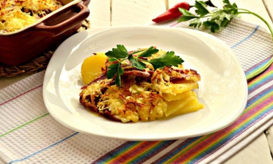 Рецепт картофельная запеканка с колбасой