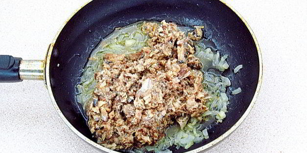 картофельная запеканка с рыбными консервами