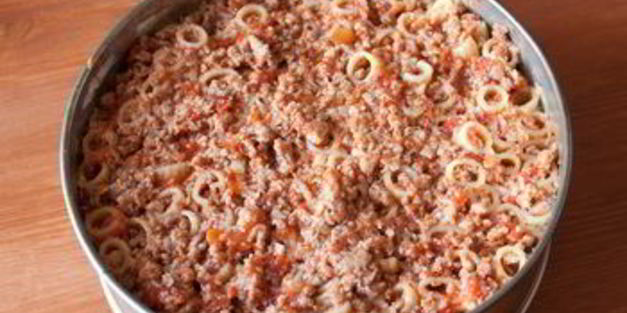 макаронный пирог-запеканка с мясом