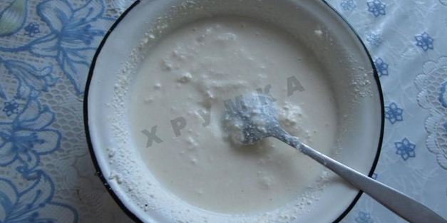 творожная запеканка с ягодами под абрикосовым соусом