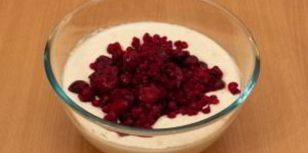 творожная запеканка с ягодами