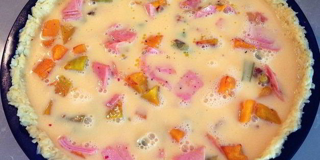 тыквенная запеканка со спаржей, с сырной корочкой и колбаской из индейки