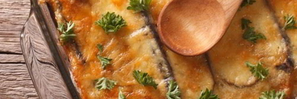 Запеканка из баклажанов с сыром и соусом бешамель