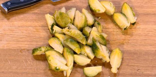 запеканка из картофеля и брюссельской капусты