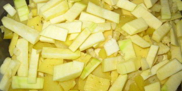 запеканка из картофеля, кабачка и с сыром