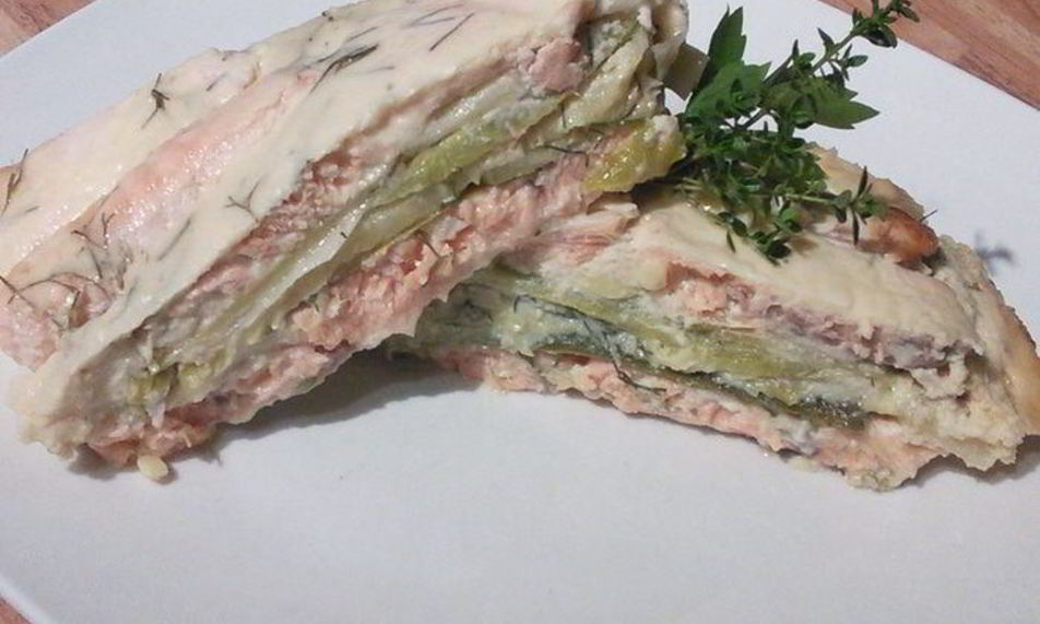 Рецепт запеканка из лосося с кабачком и пореем