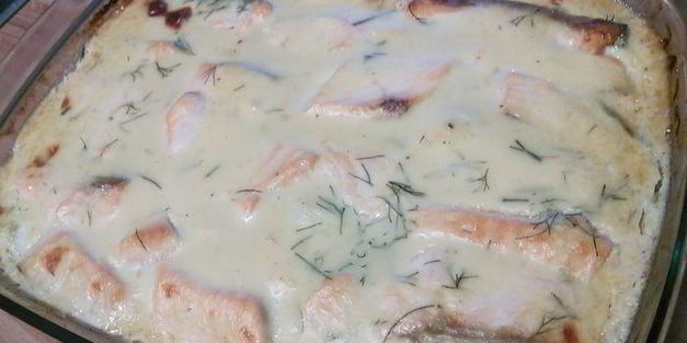 запеканка из лосося с кабачком и пореем