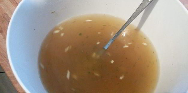 запеканка из лосося с кабачком и пореем