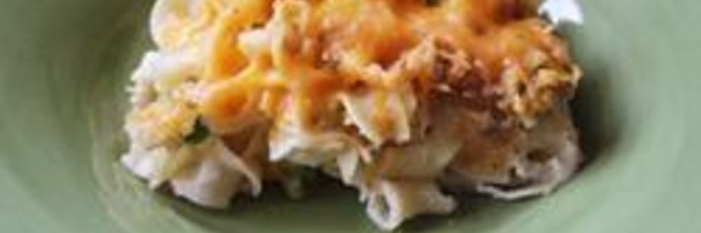 Запеканка из рыбных консервов и макарон