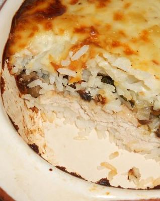 Запеканка рисовая с курицей и грибами