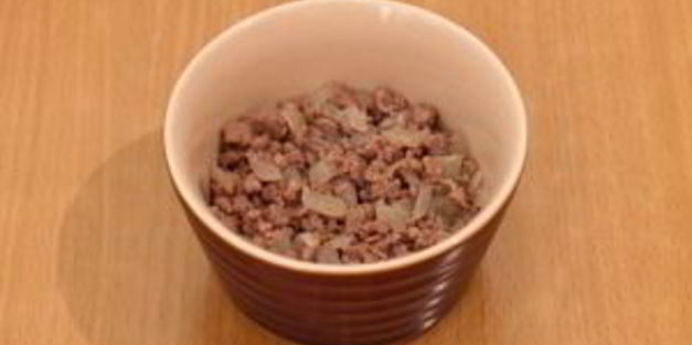 запеканка с баклажанами и фаршем с соусом бешамель