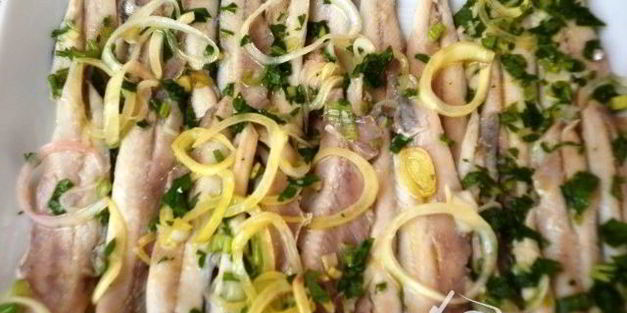 анчоусы маринованные