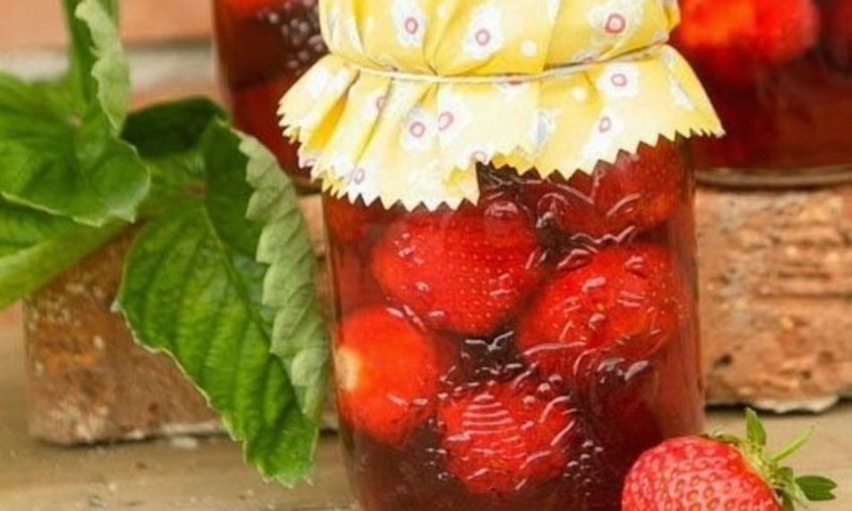 Рецепт компот из клубники