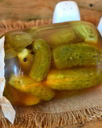 Маринованные огурцы