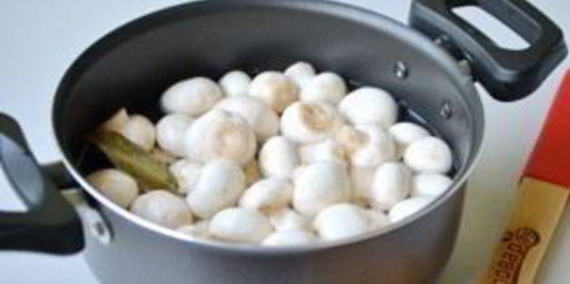грибы, маринованные с гвоздикой