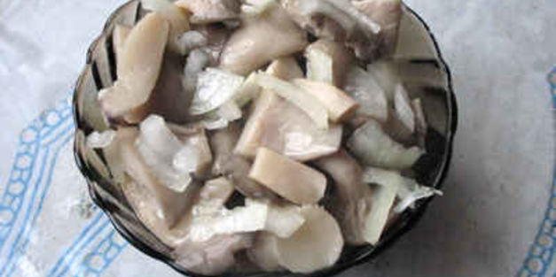 грибы маринованные