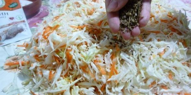 капуста быстрая, маринованная за 1 день