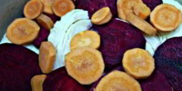 капуста маринованная с чесноком и свеклой