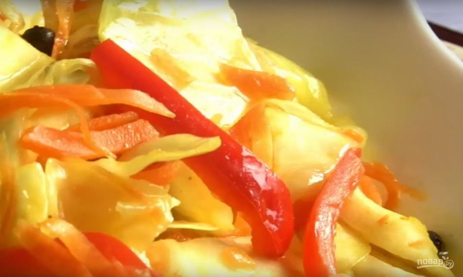 Рецепт капуста, маринованная с перцем и куркумой