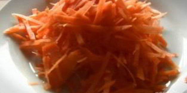 капуста, маринованная с перцем и куркумой