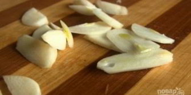 капуста, маринованная с перцем и куркумой