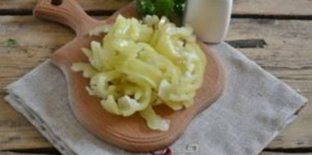 капуста, маринованная с перцем и луком