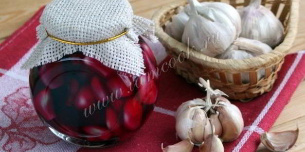 маринованный чеснок зубчиками