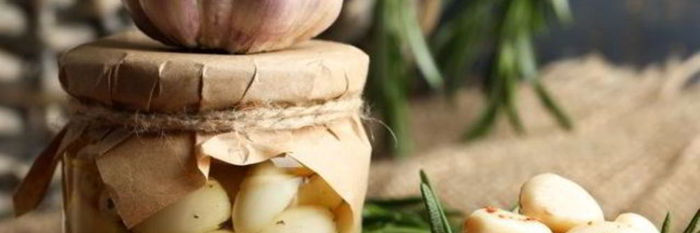 Маринованный чеснок