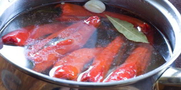 маринованный перец с селедкой