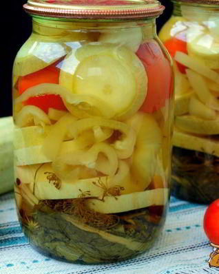 Маринованные кабачки с болгарским перцем