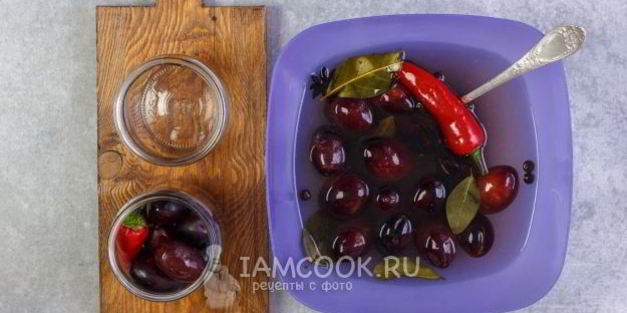 маринованные сливы угорка