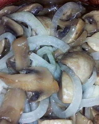 Шампиньоны быстро маринованные