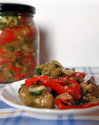 Острые баклажаны на зиму