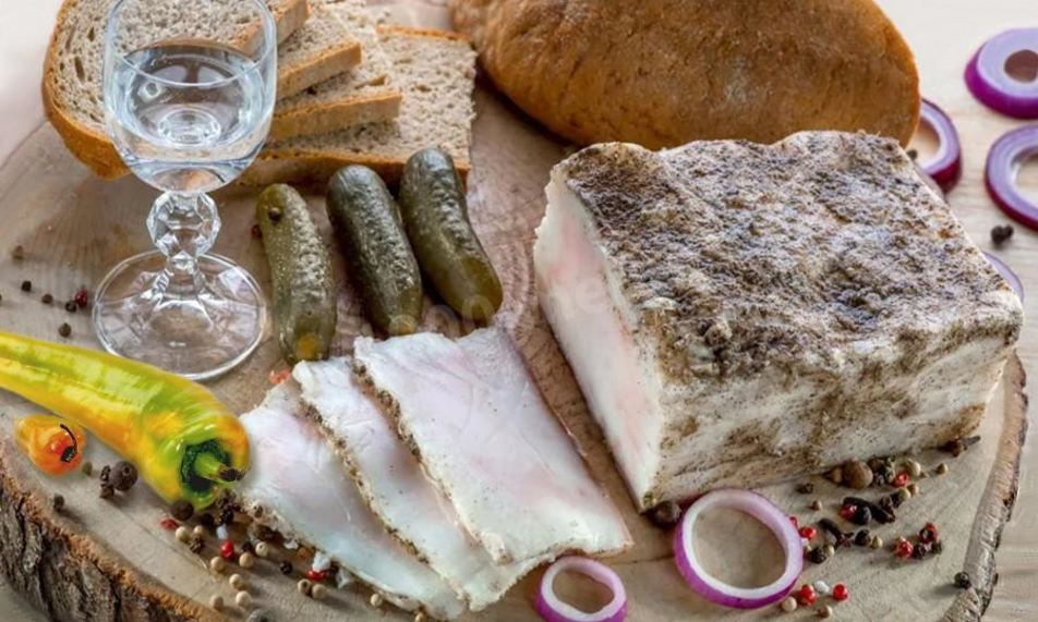 Рецепт сало на зиму в банках в рассоле