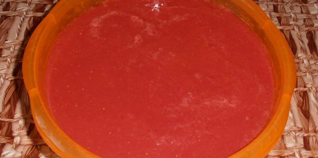 томатный сок, законсервированный на зиму