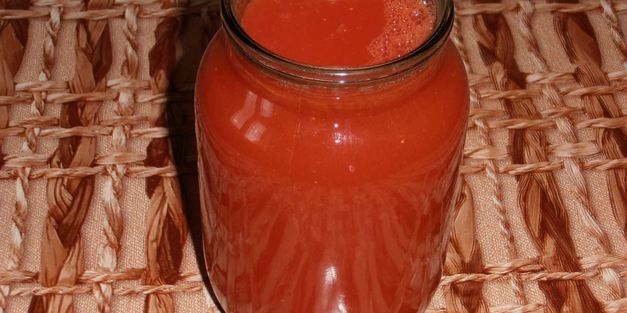 томатный сок, законсервированный на зиму