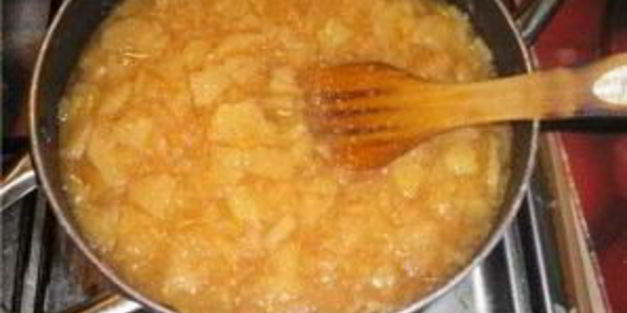 айвовое варенье с орехами