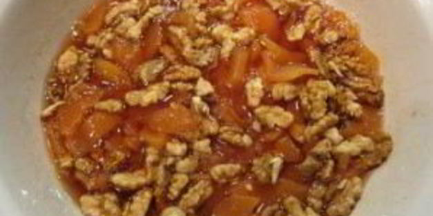 айвовое варенье с орехами