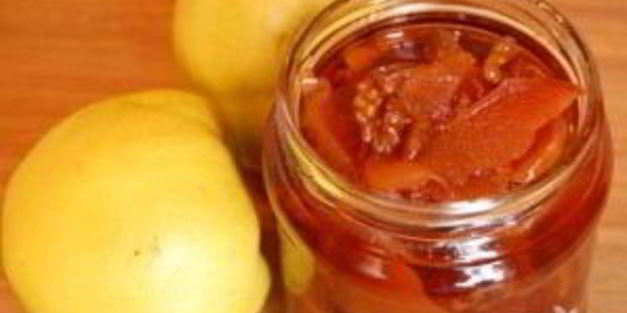 айвовое варенье с орехами