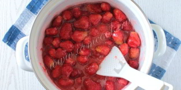 клубничное варенье в мультиварке