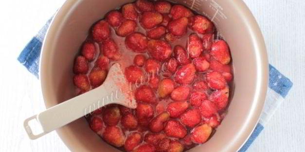 клубничное варенье в мультиварке