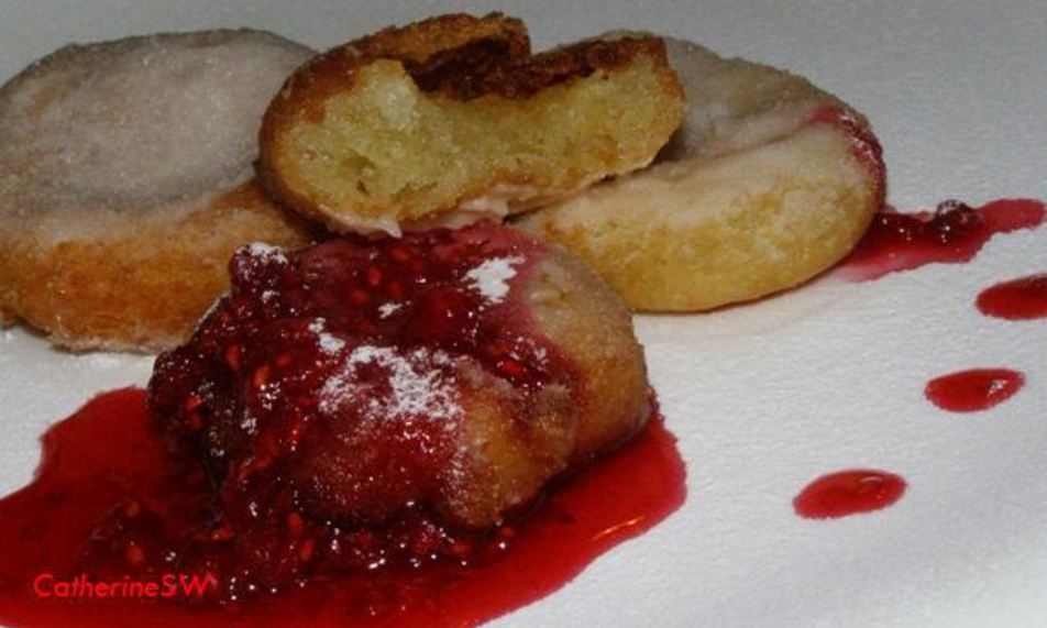Рецепт пончики бюни с малиновым вареньем