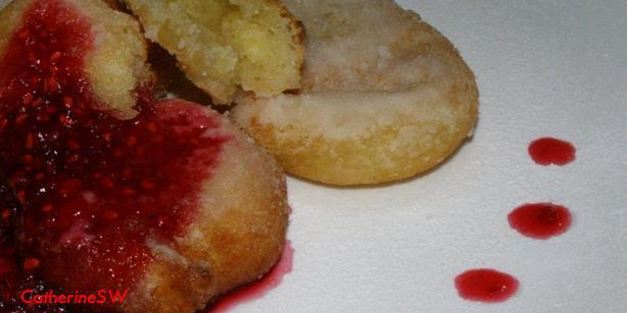 пончики бюни с малиновым вареньем