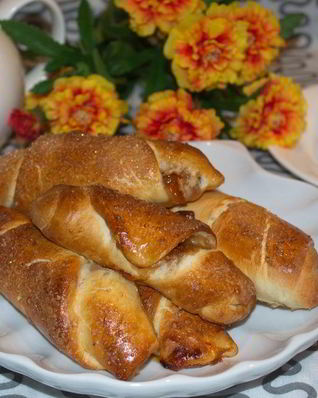 Рулетики с абрикосовым вареньем